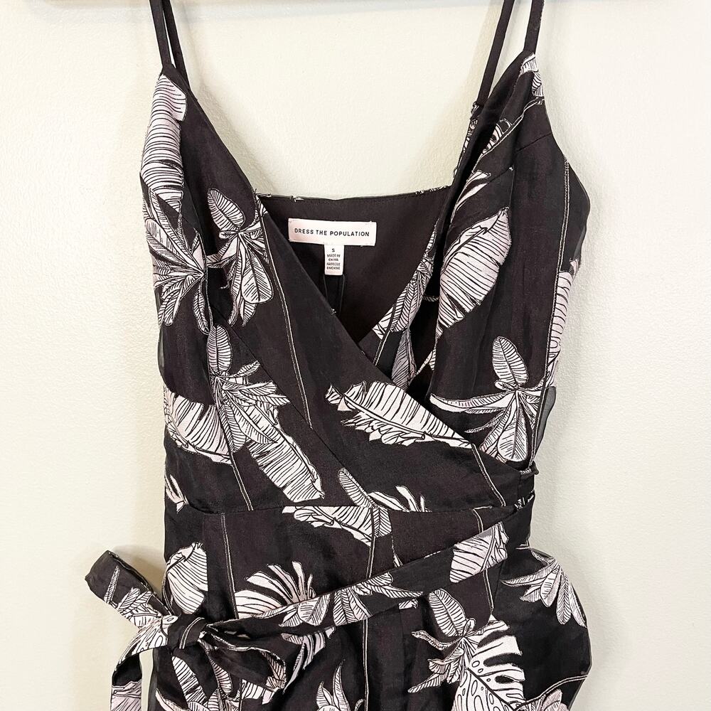 Dress The Population Delphine Wrap Dress Small Feminine Romantic Party Date NWT - Picture 4 of 11